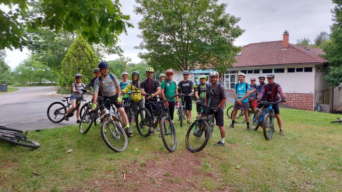 sympa, un départ commun avec les copains du club!